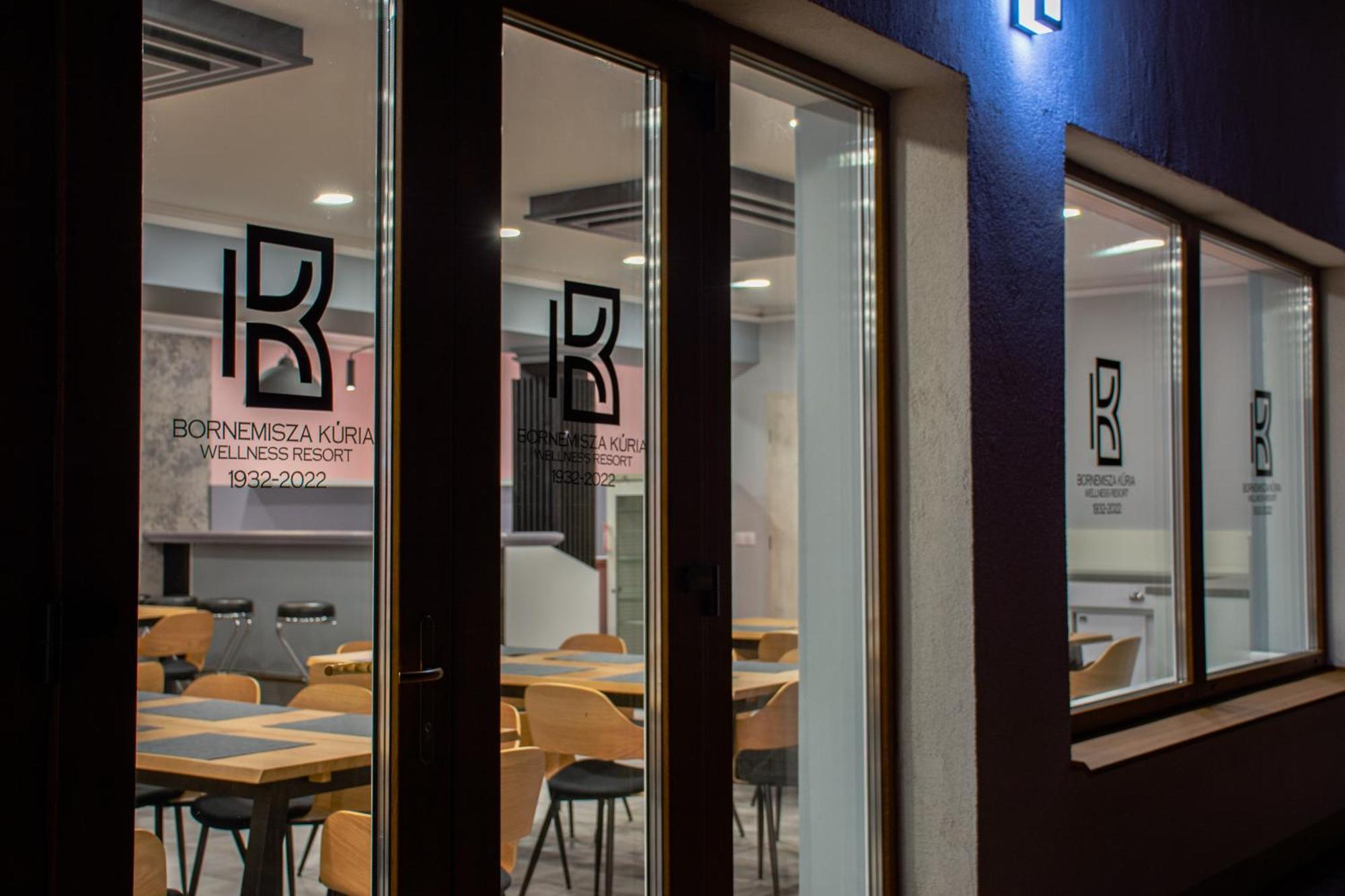 Bornemisza Kuria Wellness Resort Tiszabecs エクステリア 写真