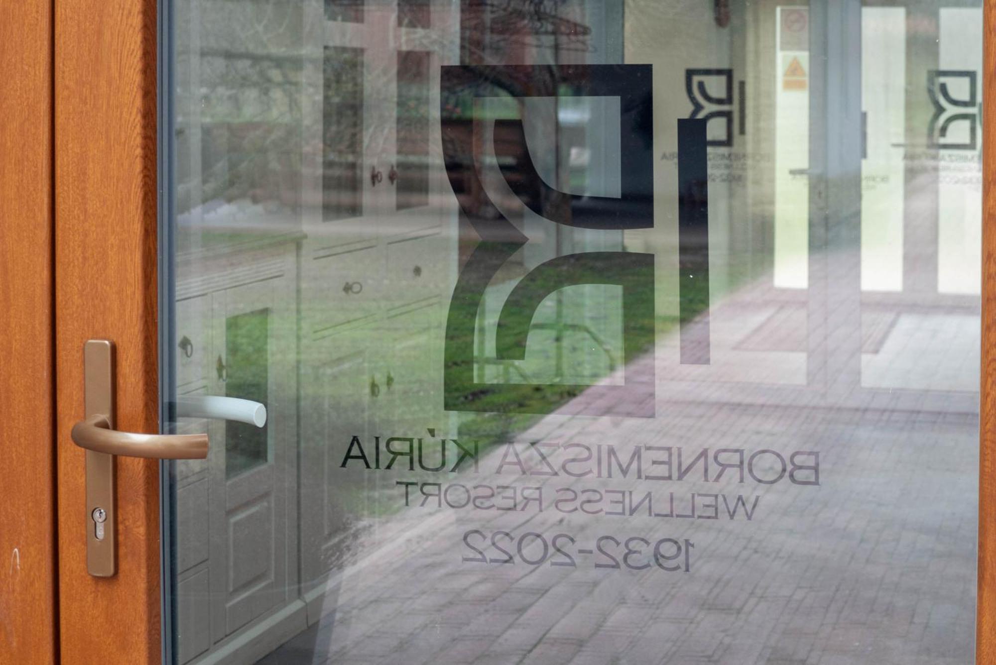 Bornemisza Kuria Wellness Resort Tiszabecs エクステリア 写真